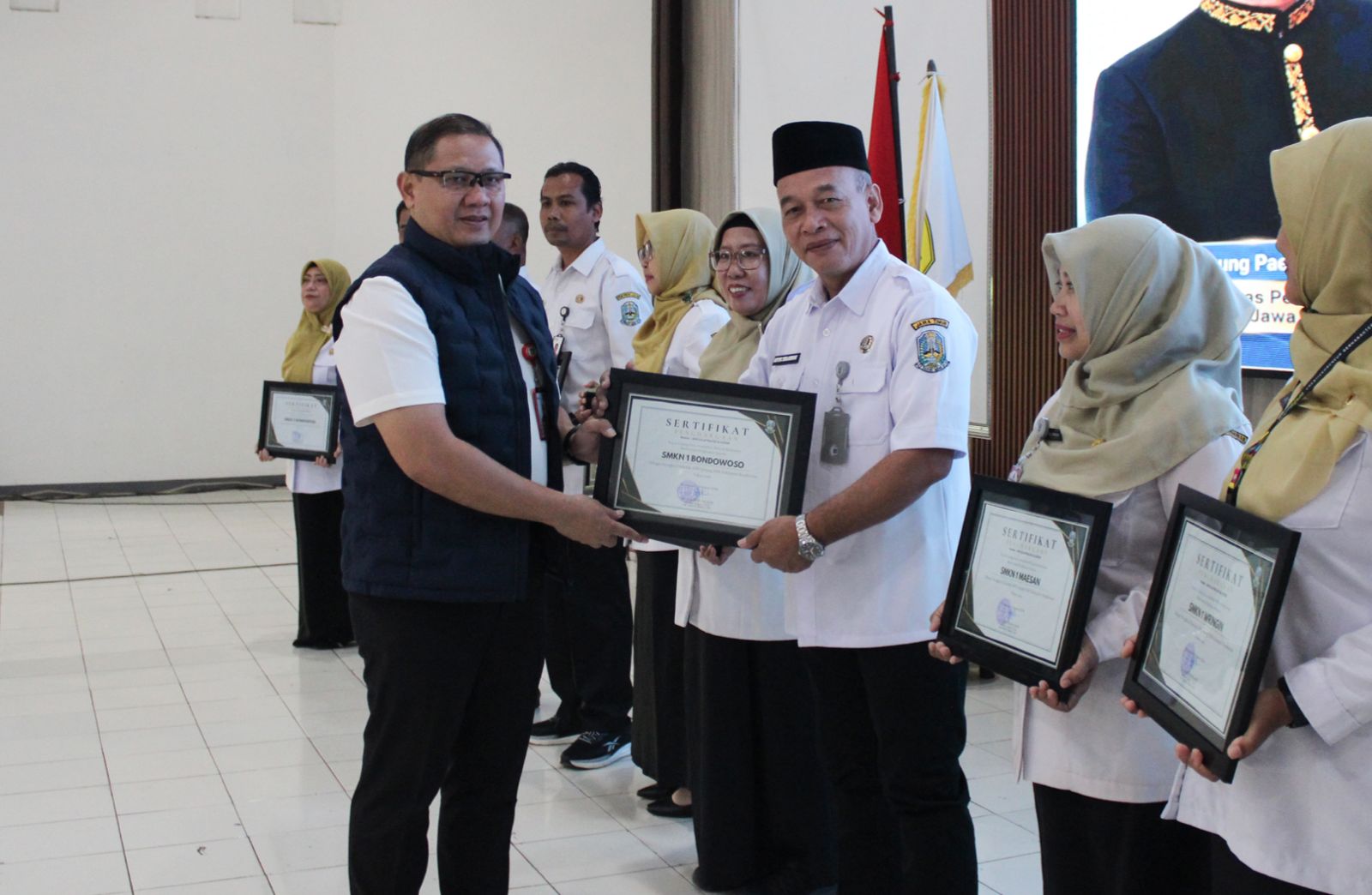 SMK Negeri 1 Bondowoso Meraih Juara 1 Lomba Kebersihan Lingkungan Sekolah